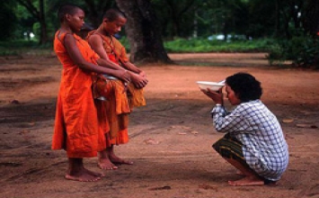 Nước nhỏ tràn bình